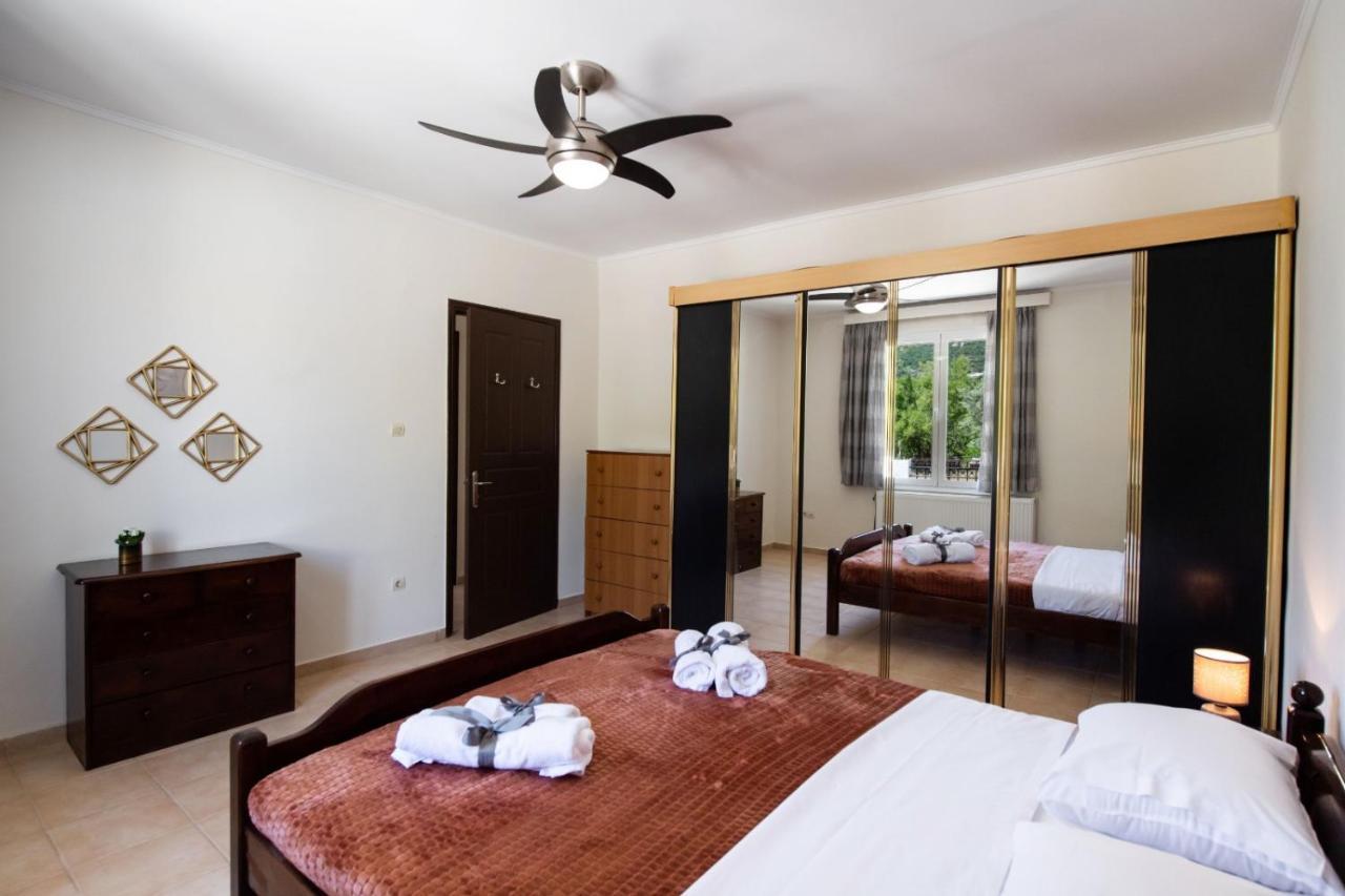 Irinis House Villa Komílion Kültér fotó